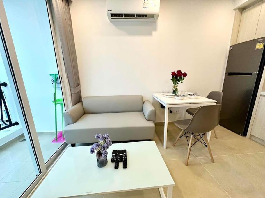 Apartment Free Power&wifi,work Remotely, Kitchen,deal Pattaya