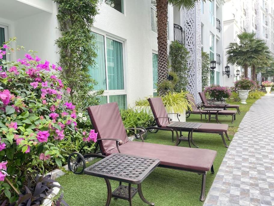 Apartment Free Power&wifi,work Remotely, Kitchen,deal