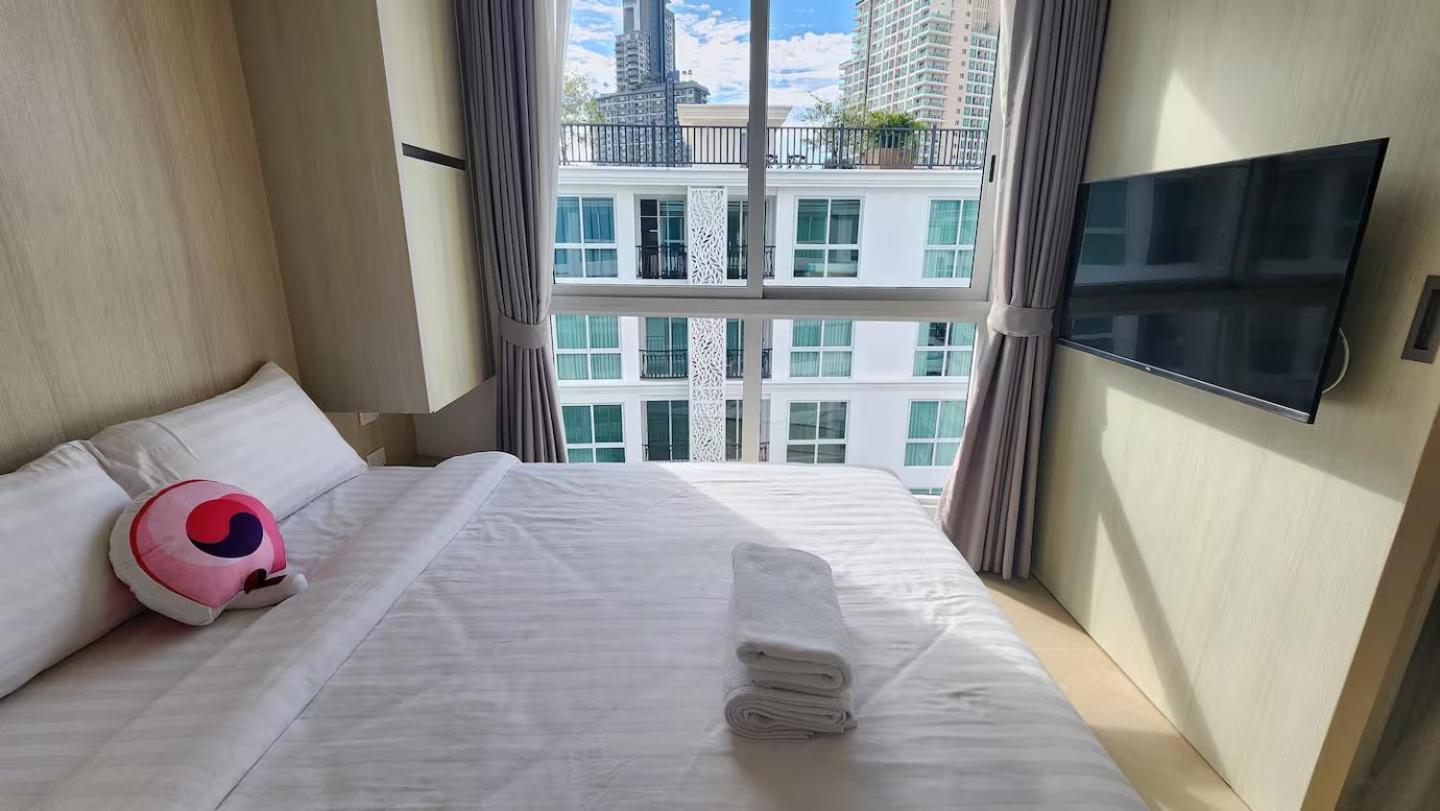 Free Power&wifi,work Remotely, Kitchen,deal Pattaya